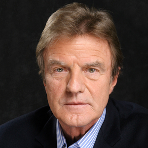 Bernard Kouchner image